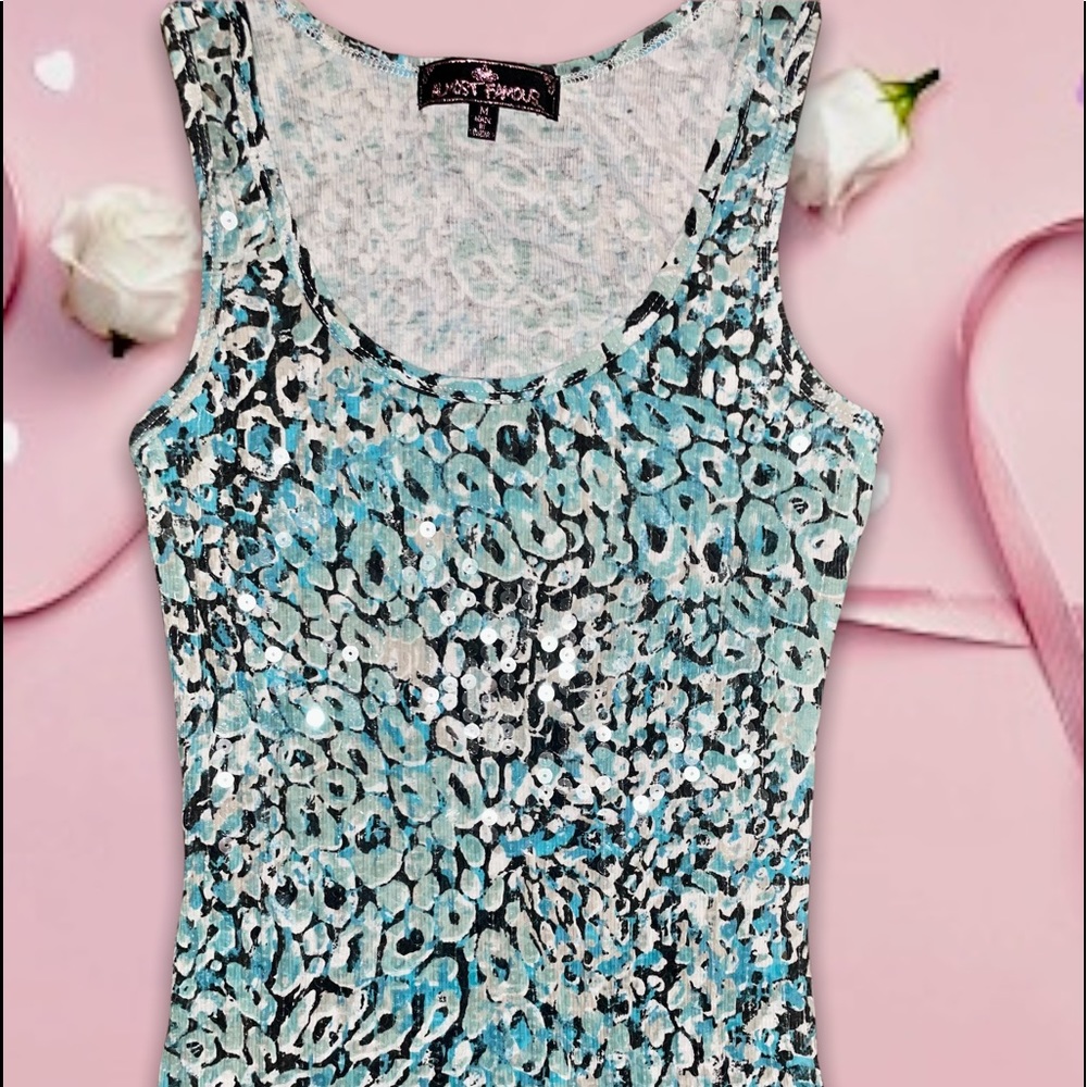 Almost famous tank new size m